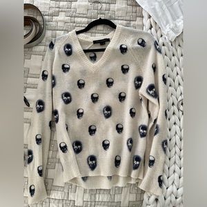 Skull Cashmere v neck sweater